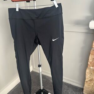 Nike Black Women’s Logo Leggings